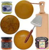 deSwaanKado / Kerstpakket Op de Kaasplank - Kaasplankje met boerenkaasjes & heerlijke spreads + mooie kaasschaaf