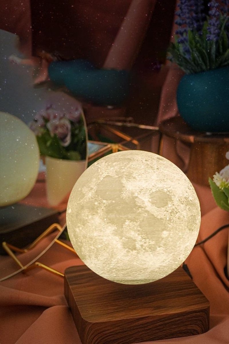 Romantique Lampe Lune en Lévitation par Gingko Design - MaxiTendance