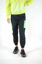 La Pèra Zwarte cargobroek met groene zakken Stoere fashion broek met elastische band - Maat S