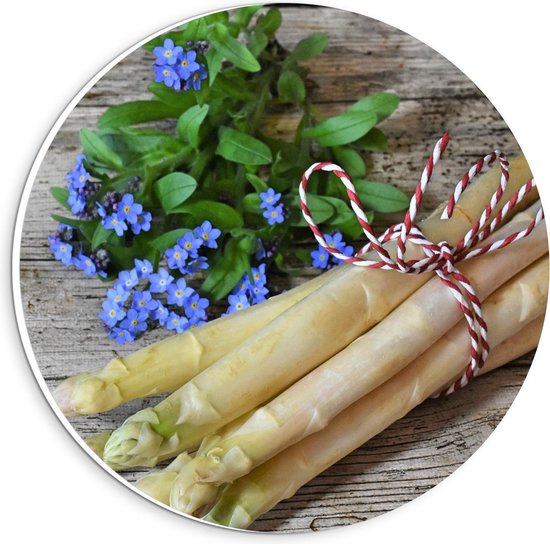 Forex Wandcirkel - Asperges op Houten Achtergrond met Bloemen - 20x20cm Foto op Wandcirkel (met ophangsysteem)