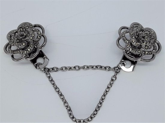 Vestsluiting - clip met ketting, 3d roos met zwart strass steentjes in black metalic look, voor vest, sjaal of omslagdoek. - Lili 41