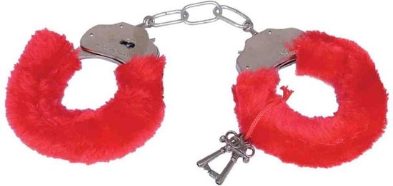 Rode, pluizige handboeien met metalen schakels en twee sleutels.