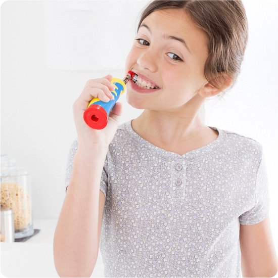 Oral-B Stages Power Kids Frozen - Elektrische Tandenborstel - 1 Handvat en 1 Opzetborstel - Oral B