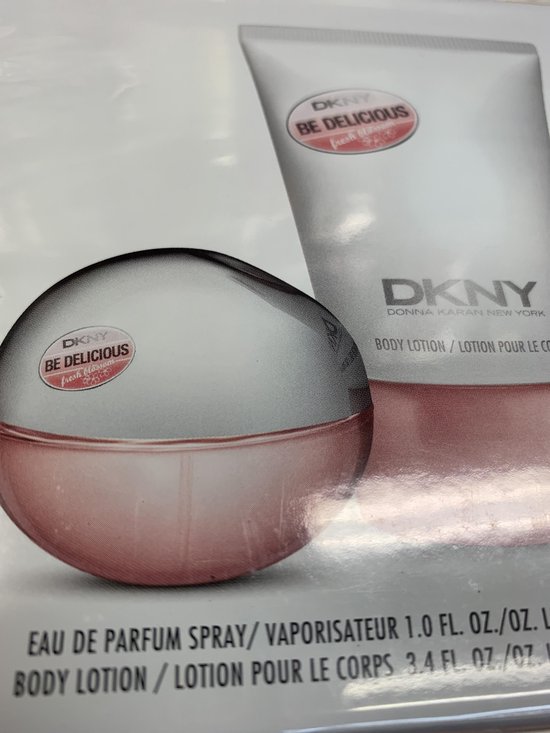 DKNY Be Delicious Fresh Blossom Geschenkset 30ml EDP + 100ml Body Lotion |  bol.com