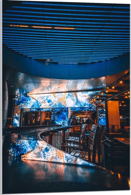 Acrylglas - Bar met Blauw Plafond en Muren - 60x90cm Foto op Acrylglas (Met Ophangsysteem)