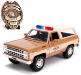 Stranger Things 1/24 Chief Hopper's 1980 Chevy K5 Blazer with metal badge