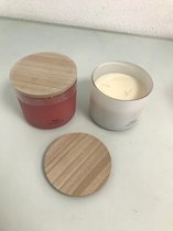 Kaarsen - 2 stuks - rood en wit - met houten dop