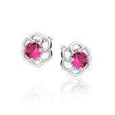 Joy|S - Zilveren elegante bloem oorbellen 8 mm robijn roze zirkonia - gehordineerd