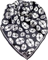 Josi Louis 100% Zijden sjaal - Don’t talk just kiss - Zwart Wit Grijs - vierkant 90×90 cm - luxe zacht zijden sjaal
