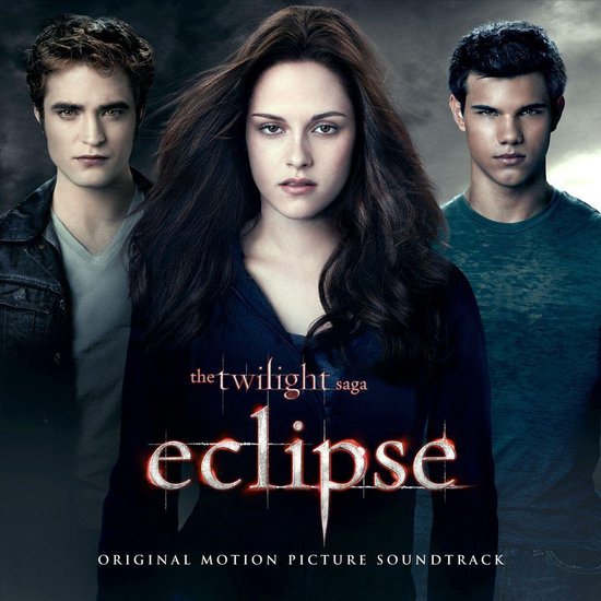 Drie hoofdpersonen van de Twilight Saga: Eclipse poster: Robert Pattinson, Kristen Stewart en Taylor Lautner. De tekst 'the twilight saga eclipse' is prominent aanwezig.