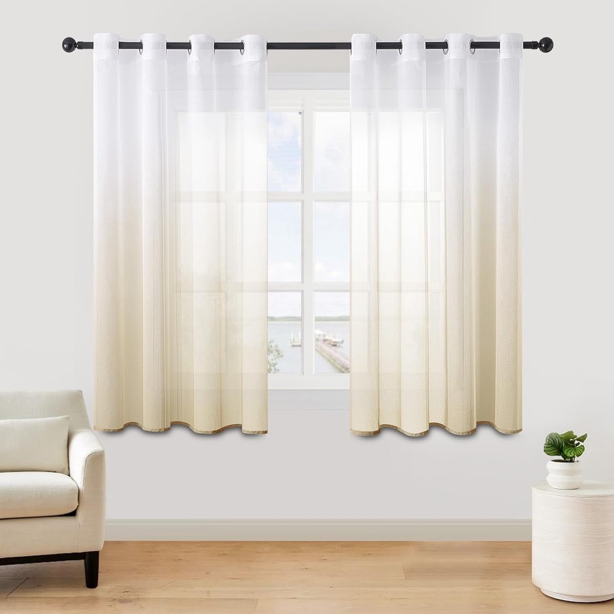 Riokem ® Voile Gordijnen, Kleurverloop, Transparant Gordijn, Kort Tule Gordijn met Ringetjes in Beige Wit Verloop, 145 x 140 cm (H x B), Modern voor Kinderkamer, Woonkamer, Slaapkamer, Set van 2