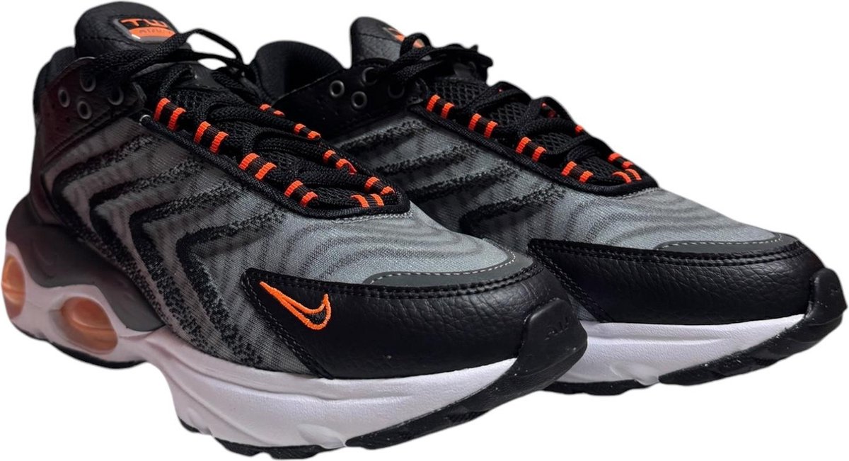 Nike Nike Air Max TW Tn Sneakers Oranje