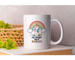 Mok I'm a Freakin ray of Sunshine - Funny - LOL - Humor - Comedy - Grappig - Lachen - Humor - GekkeDingen - Unicorn