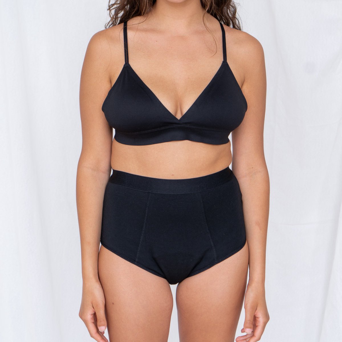 Menstruatie Ondergoed Lotties Period - Comfy super high-waist XL - Zwart - Duurzaam menstrueren - Hoge-Taille - Geniet van volledige bescherming tijdens je menstruatieperiode met Lotties Period menstruatie ondergoed.