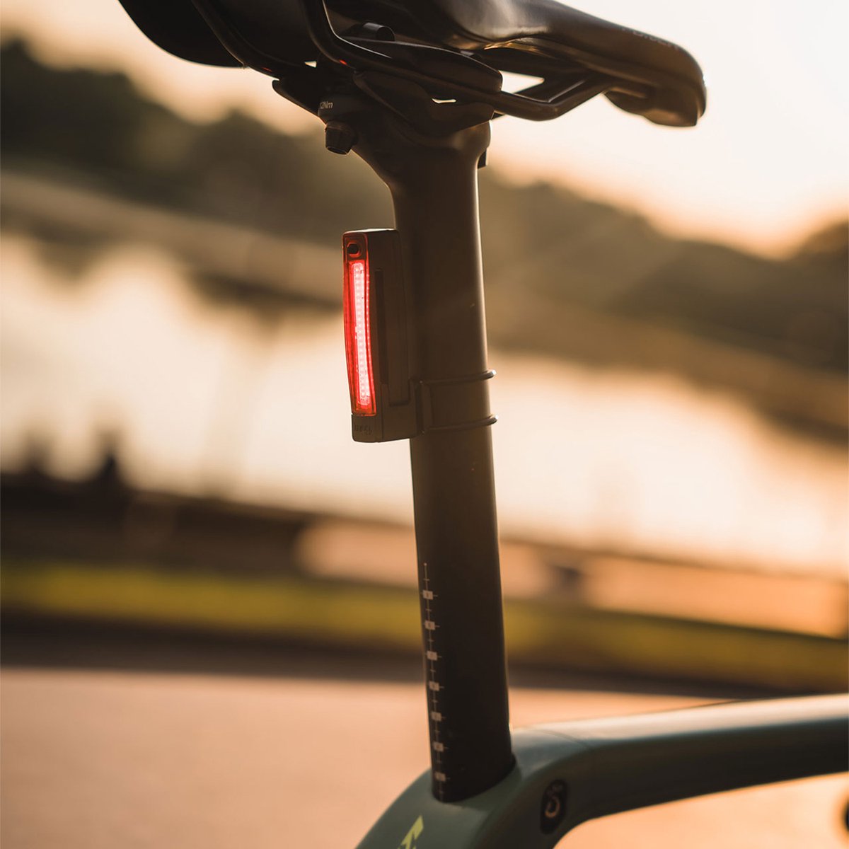 Knog Plus Light achterlicht LED USB zwart