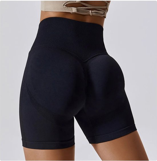 Foto: Sportlegging sport short maat s kleur zwart met butt scrunch extra mooie billen hoge taille luxe korte sportlegging cycling shorts billen legging dames gymwear vrouwen sportkleding sport outfit fitness