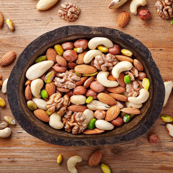 Natuurlijke houten schaal, serveerschaal voor salade, groenten en fruit