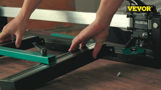 VEVOR Tegelsnijder met Een Totale Snijlengte van 1000mm Snijmachine Min