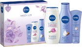 NIVEA Smooth Care Geschenkset Vrouwen - Verjaardag Cadeau Pakket - Moederdag Cadeautje - Giftset met Body Milk, Douchegel en Handcreme - Cadeauset