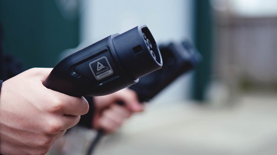 byd アダプター Type2 V2L ディスチャージャーアダプター 車両適合：吉利EX5、Jaecoo7