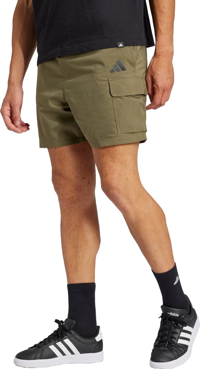 adidas Sportswear Essentials Small Logo Cargo Chelsea Short Heren Groen