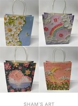 Sacs Cadeau Moderne Joyeux Anniversaire Dans Un Ensemble De 4 Dimensions 31x26x12 Cm