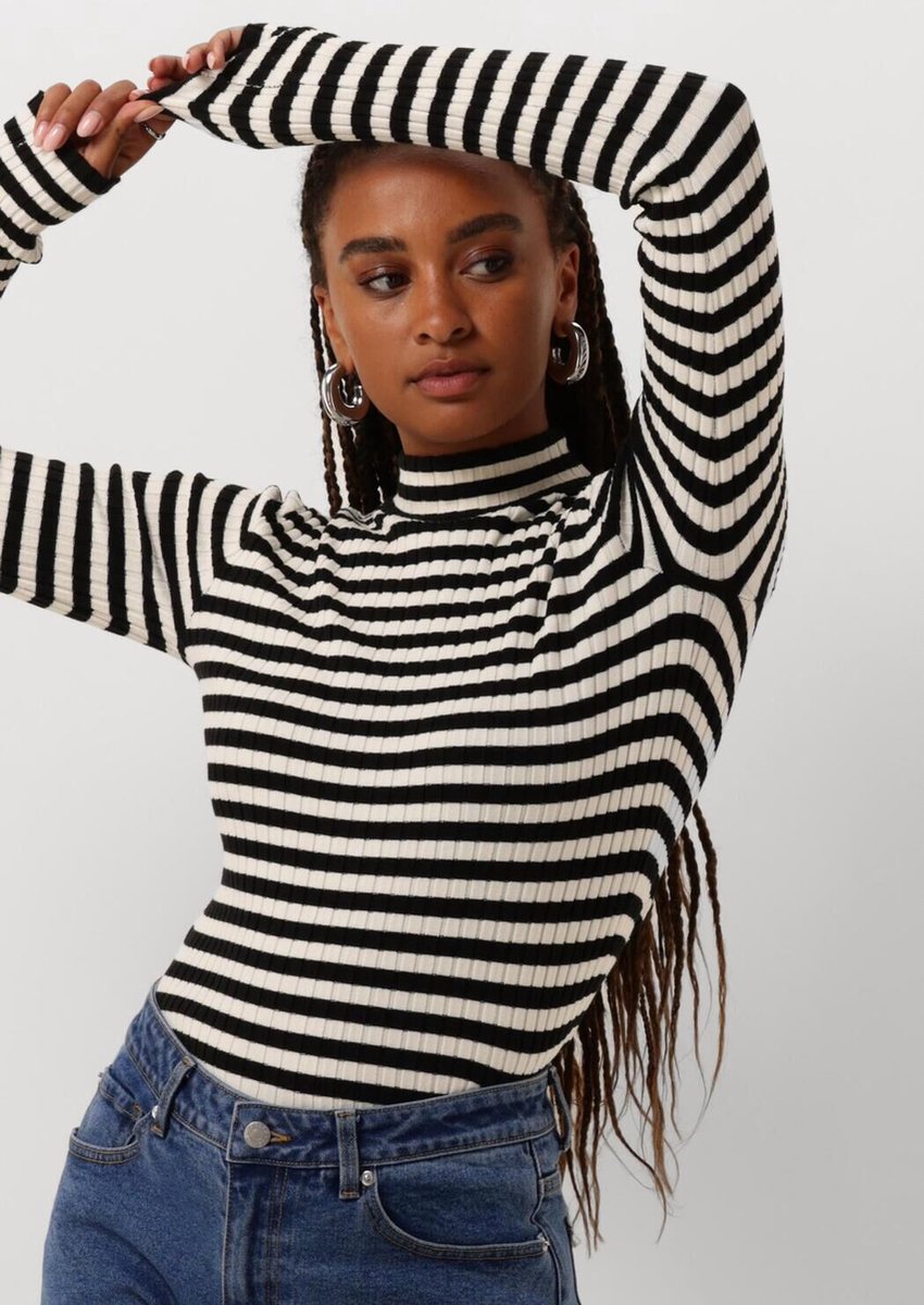 EDITED Jannice Jumper Tops & T-shirts Dames - Shirt - Wit - Maat 34