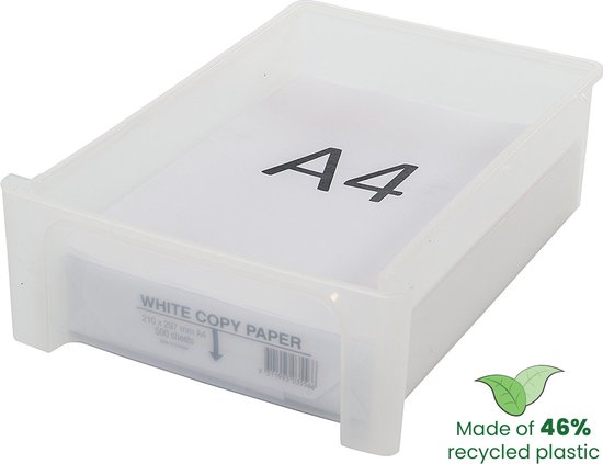 Transparante lade met A4-papier, gemaakt van 46% gerecycled plastic.