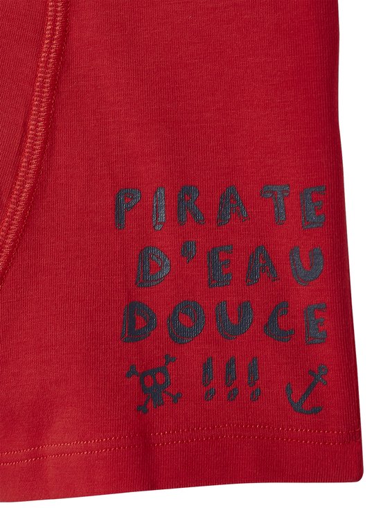 Rode boxers met de tekst "PIRATE D'EAU DOUCE" en piratensymbolen.
