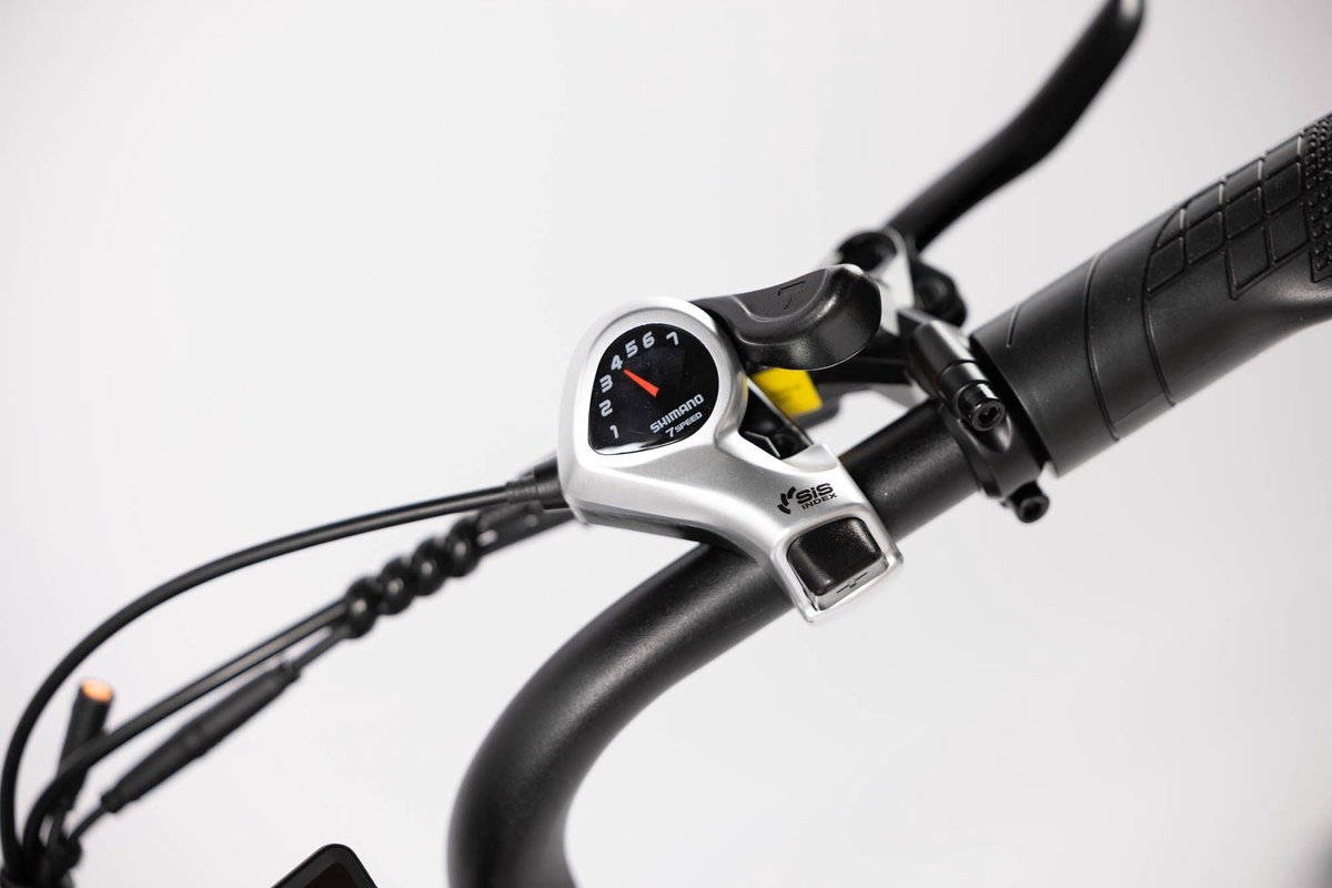 V20 Pro 2025| Elektrische Fatbike | 250W | Zwart | E-Bike | met voorrek | Hydraulische remmen | met achterzitje | 90% voor gemonteerd – foto 7