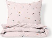 Petite Amélie Peuter dekbedovertrek 120x150 cm 'Mermaid' – Kinderdekbedovertrek met kussensloop 50x60 cm – 100% biologisch katoen – Handige instopstrook – Wasbaar op 60°C – Vrolijk en speels zeemeerminnenontwerp