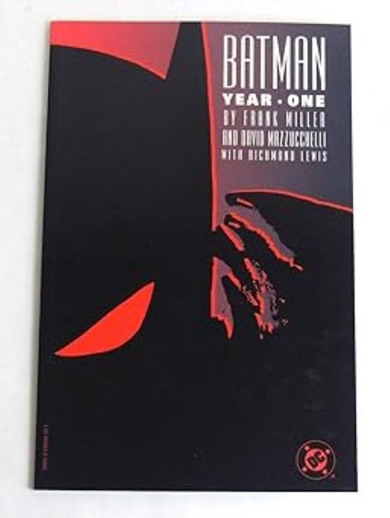 Batman Year One graphic novel met een rode en zwarte cover en een gedeeltelijk gezicht van Batman.