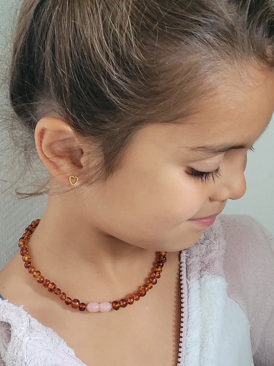 Goedkoopste Bracelets by Nature-Barnsteen- Kinder-Ketting-Originele Baltische Barnsteen- Honey- 32cm-Roze-Draaisluiting-Kraamcadeau-Baby cadeau-Handgemaakt-Barokkraaltjes-voor baby en peuter