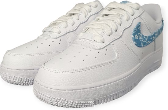 worn nike air force 1