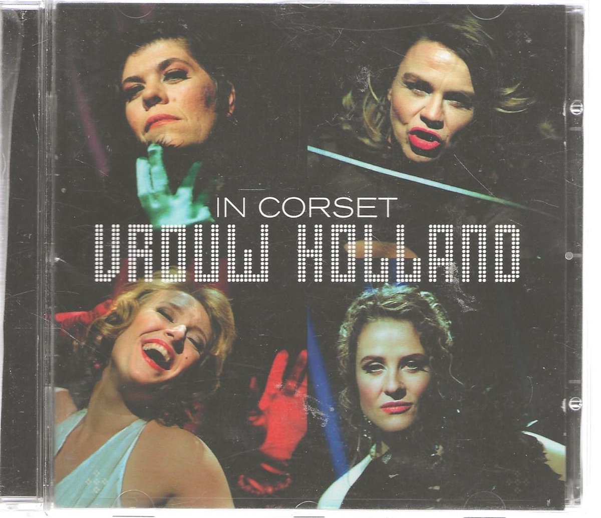 VROUW HOLLAND - IN CORSET