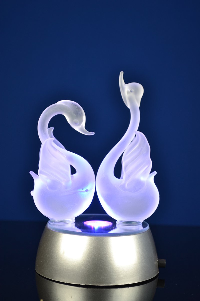 Luxe Zwanen Decoratie met Verlichting – Kunststof – Modern en Sfeervol Design