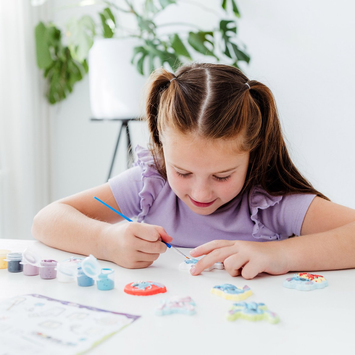 Disney Stitch Totum 2 in 1 knutselset armbandjes maken en gips gieten en schilderen - cadeautip knutselen creatief speelgoed meisjes en jongens Lilo & Stitch — afbeelding 8