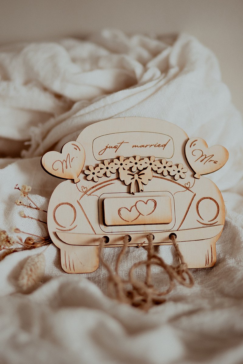 BolleToet - houten trouwauto - just married - wedding - kaart - houten envelop
