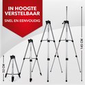 Drie zilveren statieven van verschillende hoogtes, van 52 cm tot 145 cm. Tekst "IN HOOGTE VERSTELBAAR SNEL EN EENVOUDIG".