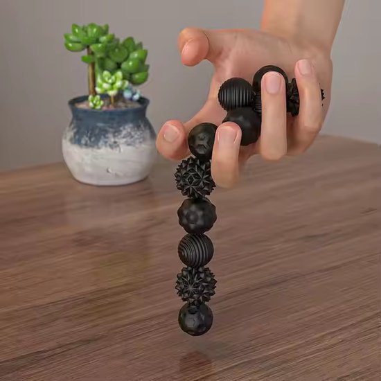 Magnetische Focusballen - 4 stuks Zwart - Fidget Toys - Magnetische balletjes - Stressbal - Sensomotorisch- Ideaal voor in de klas
