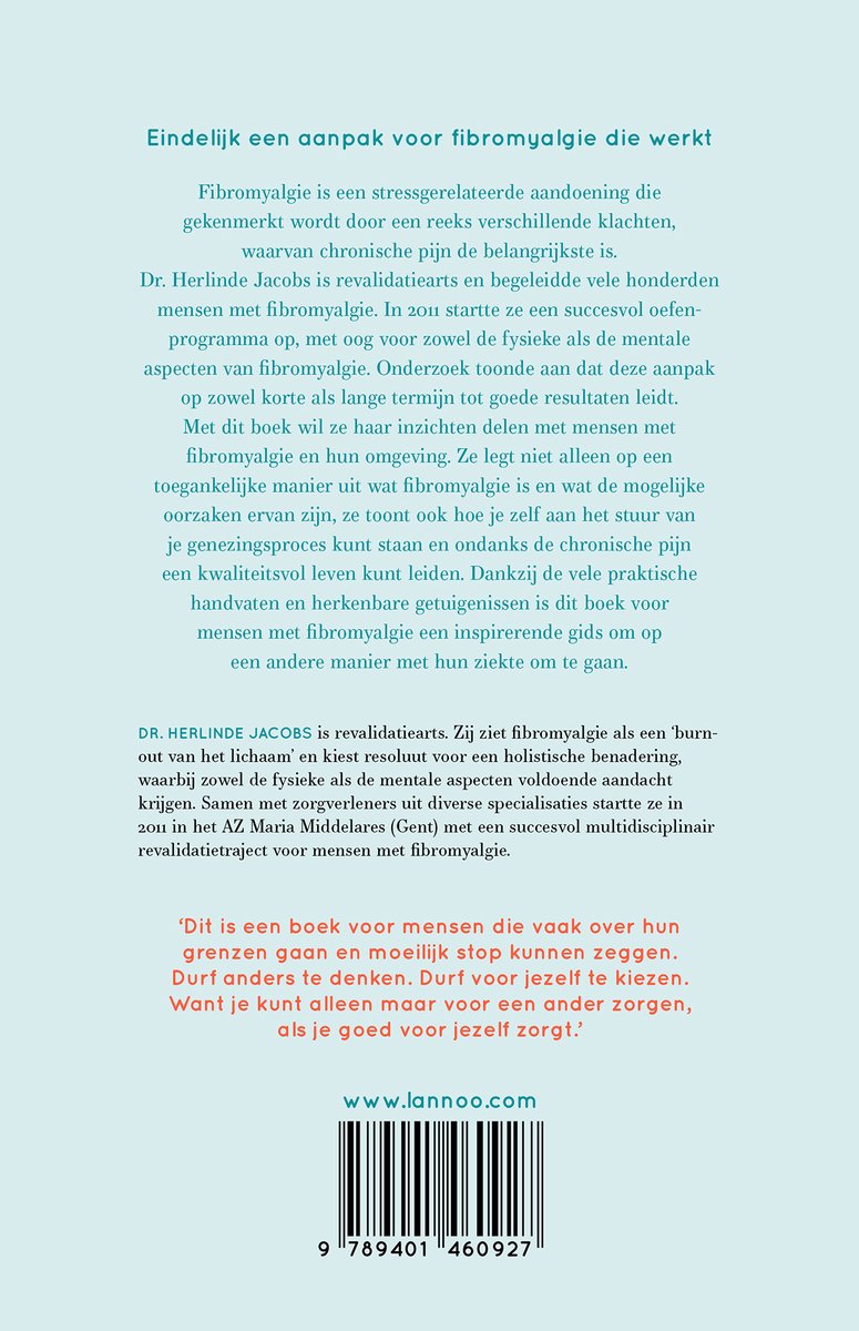 Achterkant van het boek "Fibromyalgie anders bekeken" met tekst over de inhoud en de auteur, en een barcode.
