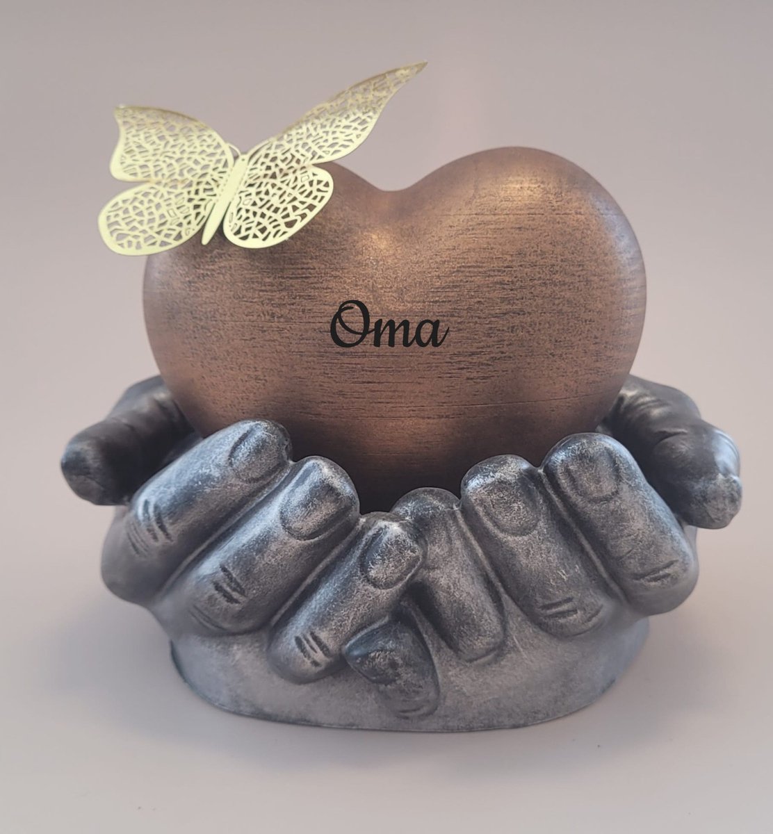 Urn hart in handen - oma - 450 ml - brons, oud zilver