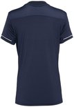Achterzijde van een marineblauw sportshirt met geperforeerde details op de schouders.