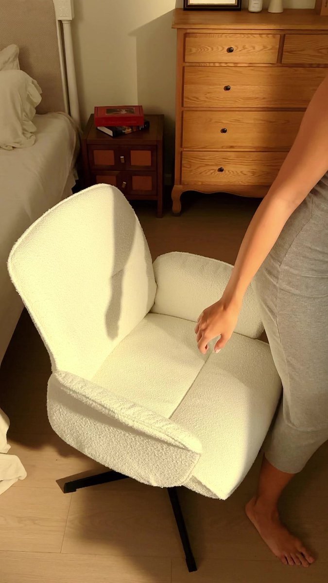Draaibare bureaustoel uit witte boucléstof Kate | Maisons du Monde