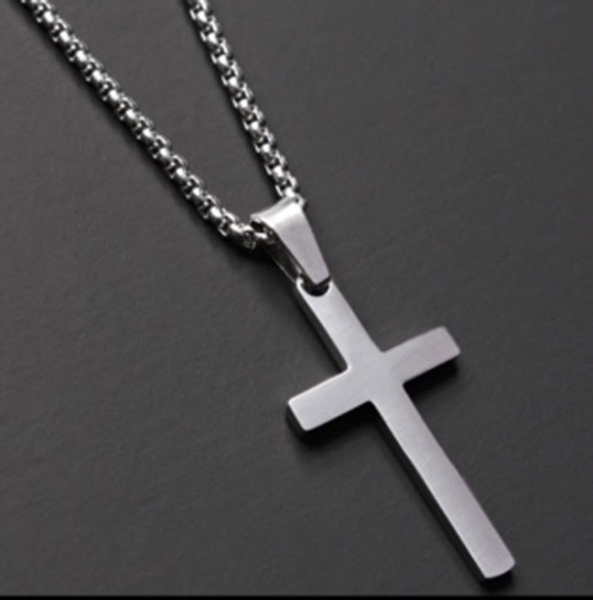 JP Family Jewelry - Halsketting Klassieke Kruis Zilver - Verzilverd RVS - Lengte 60 cm