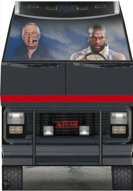 Voorzijde van de zwarte A-Team bus met George Peppard en Mr. T in de cabine.