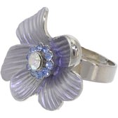 Behave – ring – Lavendelblauw – Zilverkleur – Bloemdesign stijl