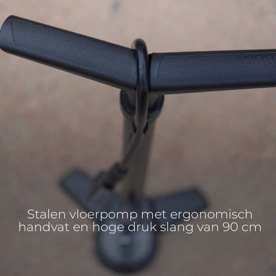 BBB Cycling AirSteel Fietspomp met Drukmeter - Fiets Pomp Racefiets en Mountainbike - Voetpomp Extra Lang 11 Bar - Zwart - BFP-27 van BBB Cycling — afbeelding 2