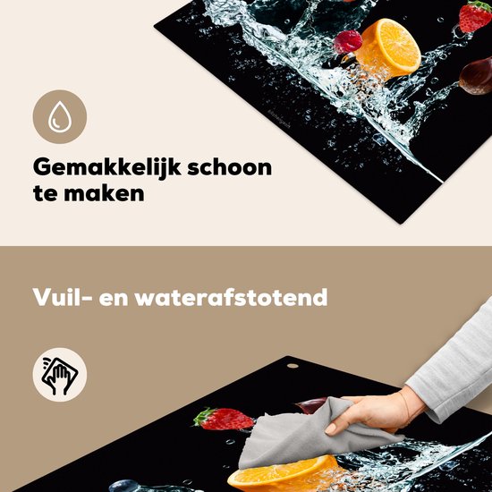KitchenYeah® Protection plaque induction 70x55 cm - Éclaboussure - Fruits - Noir - Protege plaque de cuisson - Couvre plaque induction - Protecteur d'induction - Cuisine