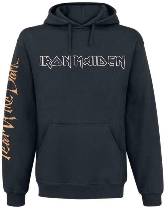 Zwarte hoodie met "Iron Maiden" logo op de voorkant en "Fear Of The Dark" tekst op de linker mouw.